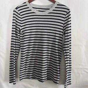Women’s GAP Bowery Supersoft Long Sleeve Gray with Navy Stripes Shirt Medium